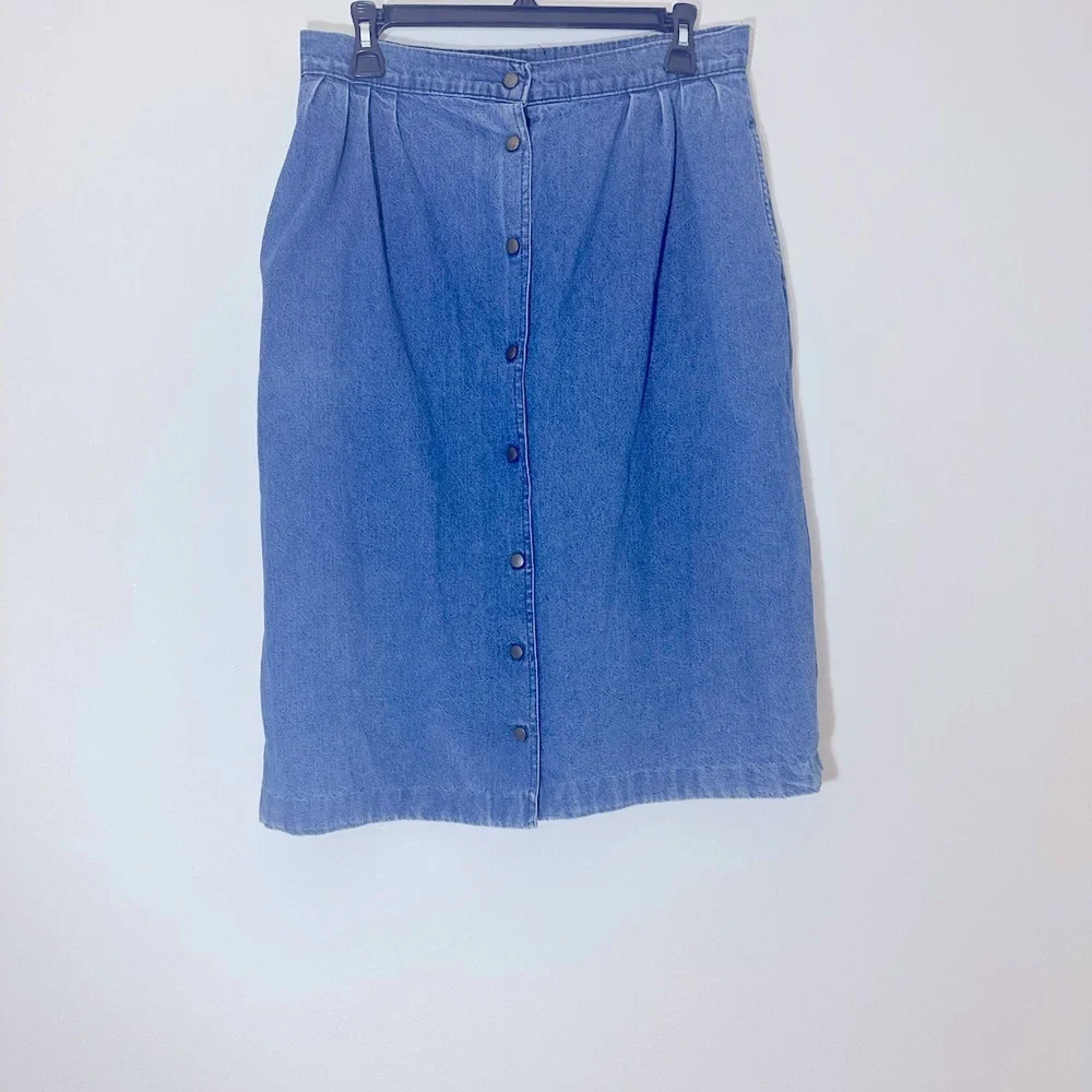 Vintage denim button down high waisted pockets midi skirt size M
